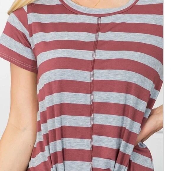 Burgundy & Gray Uneven Striped Tie Front Short Sleeve Top - Picture 4 of 4